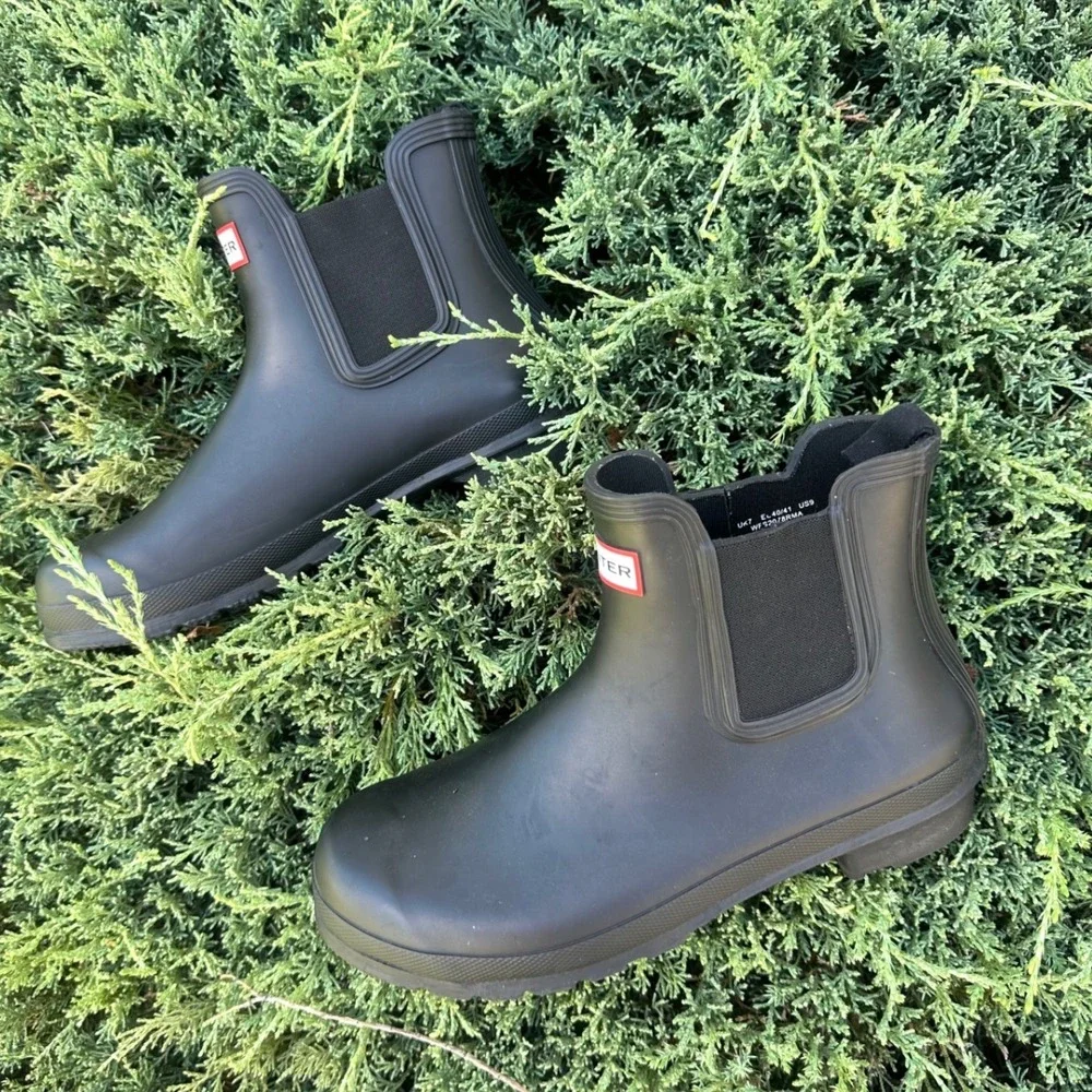 Hunter Women's Original Chelsea Rubber Rain Boots US Size 9 Matte Black